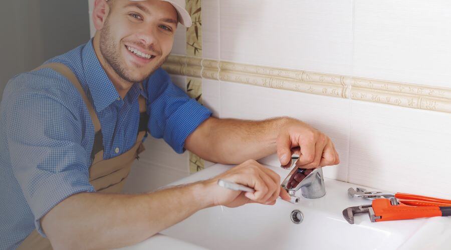 Handle or spout repair in Crossroads, NM